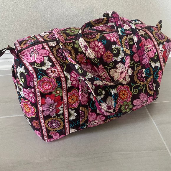 Vera Bradley Handbags - VERA BRADLEY "Large" Duffel Bag / Travel Carry-On